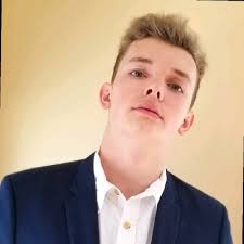 Another new feature: yes, we ship daily ⚔️ 1 click followup up (email &…