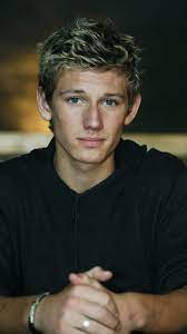 Alex pettyfer was born in stevenage and became a fashion model at the age of seven. 120 Alex Pettyfer Ideen In 2021 Manner Alex Pettyfer Schauspieler