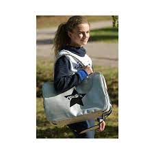 Sa coupe cintrée , ses finitions soignées et son look sobre et chic vous garantissent une silhouette élégante et. Grooming Bag Penelope