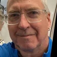 Alexander Popper's Instagram, Twitter & Facebook