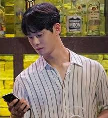 Pin Oleh 치즈 Di Love With Flaws Artis