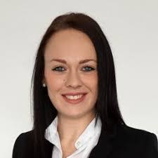 Tami Fischer's Instagram, Twitter & Facebook