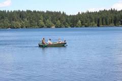 Résultat de recherche d'images pour "photo peche lac du bouchet"