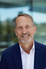 Charles Bancroft's Instagram, Twitter & Facebook