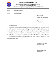 Contoh surat undangan perpisahan sekolah untuk orang tua wali murid kelas xii sma setelah ujian berikut ini adalah contoh tentang contoh surat undangan perpisahan sekolah untuk orang tua wali murid kelas xii sma setelah ujian. Undangan Perpisahan 51