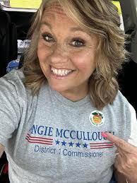 Linda Mceachern's Instagram, Twitter & Facebook