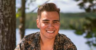 Guldal jiena: Eanodat-lunta geahččala čánset nissoniid, geain lea jo  guoibmi Temptation Island -prográmmas