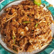 Char kuey teow a classic malyasian recipe that is quick and easy to make! Kuey Teow Goreng Indian Mamak Corner Stall S Photo In Bukit Bintang Klang Valley Openrice Malaysia