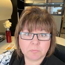 Kari Morgan (@bennythepuppy)