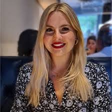 Amy Callan's Instagram, Twitter & Facebook