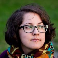 Molly Caron (@mollyontop)