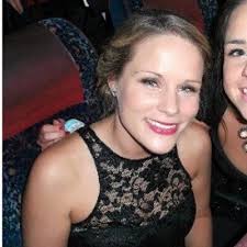 Amy Curran (@amycurr)