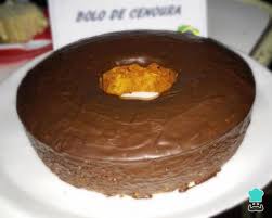 Calda Para Bolo De Cenoura Cremosa Bolo De Cenoura Fofinho Na Batedeira Com Calda De Chocolate Cremosa Bolodecenoura Bolodecenouracomchocolate Em 2020 Bolo De Cenoura Ideias