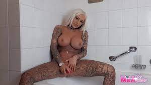 Natursekt Extrem 1 Liter Pisse!!! Milaelaine - Pornhub.com