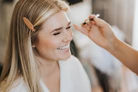 Still in awe over this bride😍 and these pictures! @ckcimage #bridalmakeup  #bridalmakeupartist #humboldtesthetician #humboldtweddingvenue  #humboldtweddings #glowingbride @esteelauder @anastasiabeverlyhills  @kvdbeauty @tartecosmetics @tatcha ...