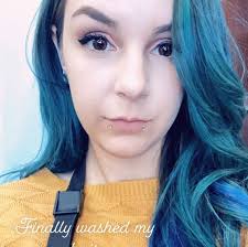 Future doctor alert 🚨 Jordan brought the ice today #sunnyandshears  #tanglzandco #blonde #matrix #enjoyhaircare #balayage #icy #blondehair @  The Sanctuary Brazilian JiuJitsu And Fitness