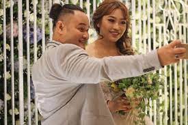 Tuy anh không được đào tạo chuyên nghiệp qua trường lớp những tài năng diễn xuất của vinh râu khá ấn tượng và thu hút người xem. Kje Oxysrjgfem