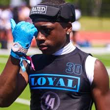 Larry “Lace” McDuffey (@McDuffeyBoyLace)