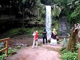 Air terjun dapat berupa buatan yang biasa digunakan di taman. Air Terjun Mahua Tambunan Crocker Range Park Sabah Youtube