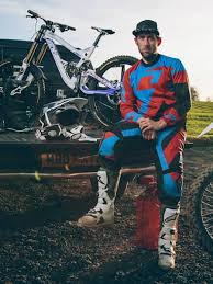 Downtime Marc Beaumont downhill motocross