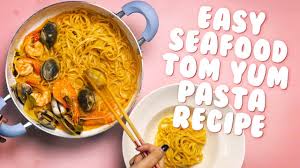 Resepi tomyam campur ini pasti akan menjadi kegemaran ramai kerana dipenuhi dengan sotong, udang dan juga ayam. Easy Recipes Seafood Tom Yum Pasta Youtube