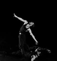 Baseado no roteiro original da peça teatral homônima de newton moreno, também encenada por lilia. Escrituras Cenicas Novembro 2017