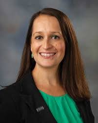 Elizabeth Nagy's Instagram, Twitter & Facebook