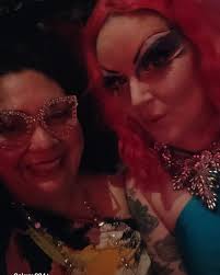 Amazing show! So glad I came up. Seattle, you have one more chance to see  these fabulous performers. Get. Yo. Tickets. The WiFi in the room is so bad  I didn't know