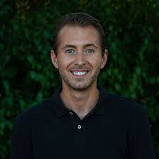 Curtis Holm's Instagram, Twitter & Facebook