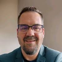 Daniel Burley's Instagram, Twitter & Facebook