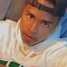 🚨 La Guinée vient d'établir un nouveau record en Afrique de l'Ouest : une  autoroute de 840 km, la plus longue jamais construite dans la région !  🇬🇳🛣️ merci mon Président Mamadi Doumbouya