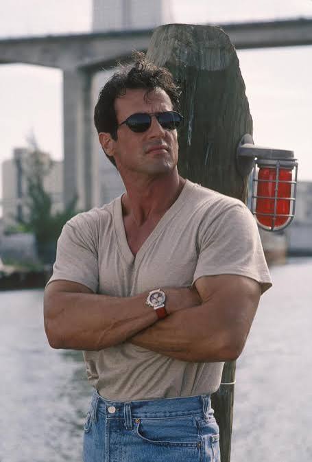 THE SPECIALIST' (1994 Review) Is It So BAD That It's ACTUALLY GOOD?