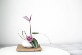 Oct 24, 2019 · 6 simply beautiful ikebana flower arrangements. Inspiring Ikebana