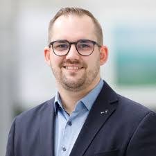 Sebastian Baum's Instagram, Twitter & Facebook