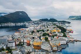 The 17 Best Places To Visit In Norway For A Unique Experience Cool Places To Visit Places To Visit Norway Travel