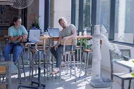 As a robot myself, i know that instructables is full of all kinds of amazing robots. Alphabet Is Putting Its Prototype Robots To Work Cleaning Up Around Google S Offices The Verge
