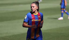 Lieke martens of fc barcelona with the ball during the primera iberdrola match between fc barcelona and rayo vallecano at estadi johan cruyff on january 18, 2020 in barcelona, spain. Martens Will Continue In The Barca Without Mattering The Offers