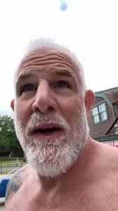 Andrew Applegate's Instagram, Twitter & Facebook