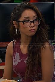 WornOnTV: Veronica's burgundy floral tank top