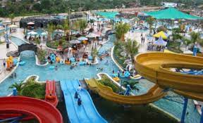 Untuk saat ini, di tempat kami pembuatan kolam renang overflow lebih mahal dari pada pembuatan kolam renang skimmer. 11 Kolam Renang Di Jakarta Yang Paling Bagus Beserta Harga Tiketnya