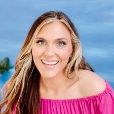 Susan Dattilo's Instagram, Twitter & Facebook