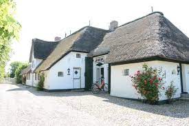 Ruhig und in der nähe des zentrums gelegen ist das möwennest das ideale basislager für ausflüge in die nähere und weitere umgebung. Fohrienhaus Haus Mowennest 30489 Ferienhaus Midlum