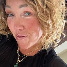 Carrie Greenleaf's Instagram, Twitter & Facebook