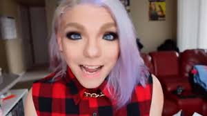 🎥 I am super excited to share I'm featured in a new CBC documentary, BIG  FEMININE ENERGY. 💗💄 It's available now