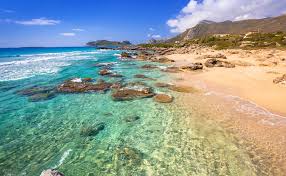 Phalasarna or falasarna is a greek harbour town at the west end of crete that flourished during the hellenistic period. H Mageytikh Paralia Sta Falasarna Ths Krhths Newsbeast