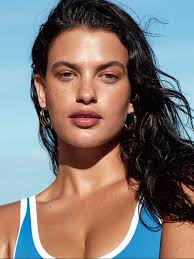 Caitlin Lamb's Instagram, Twitter & Facebook