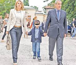 Calin popescu tariceanu, bucuresti, romania. LegÄƒturile De Familie Dintre Claudiu FloricÄƒ È™i CÄƒlin Popescu TÄƒriceanu Libertatea