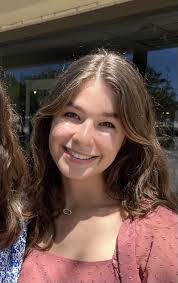 Ella Sanders's Instagram, Twitter & Facebook