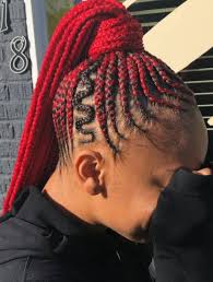Alors que les beaux jours se profilent, que vous êtes en quête de nouveautés, mais en panne d'inspiration question coiffure, la rédaction vous offre un tour d'horizon des grandes tendances. Coiffure Tresses Africaine Rouges Clipkulture