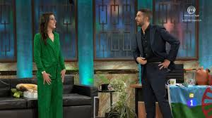 Carolina Marín confiesa a David Broncano en 'La Revuelta' un detalle  desconocido de la infanta Sofía